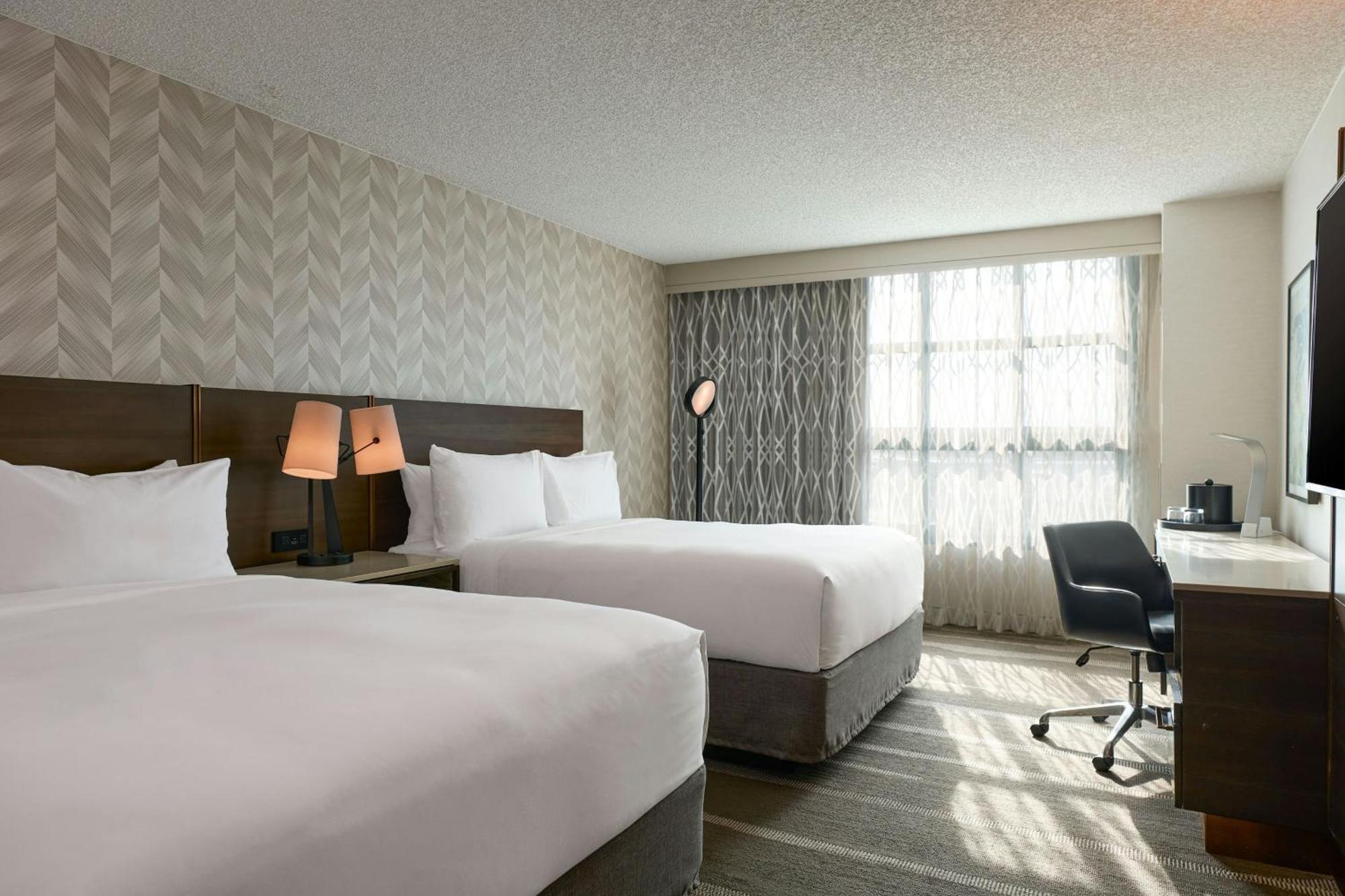Renaissance Los Angeles Airport Hotel Bagian luar foto