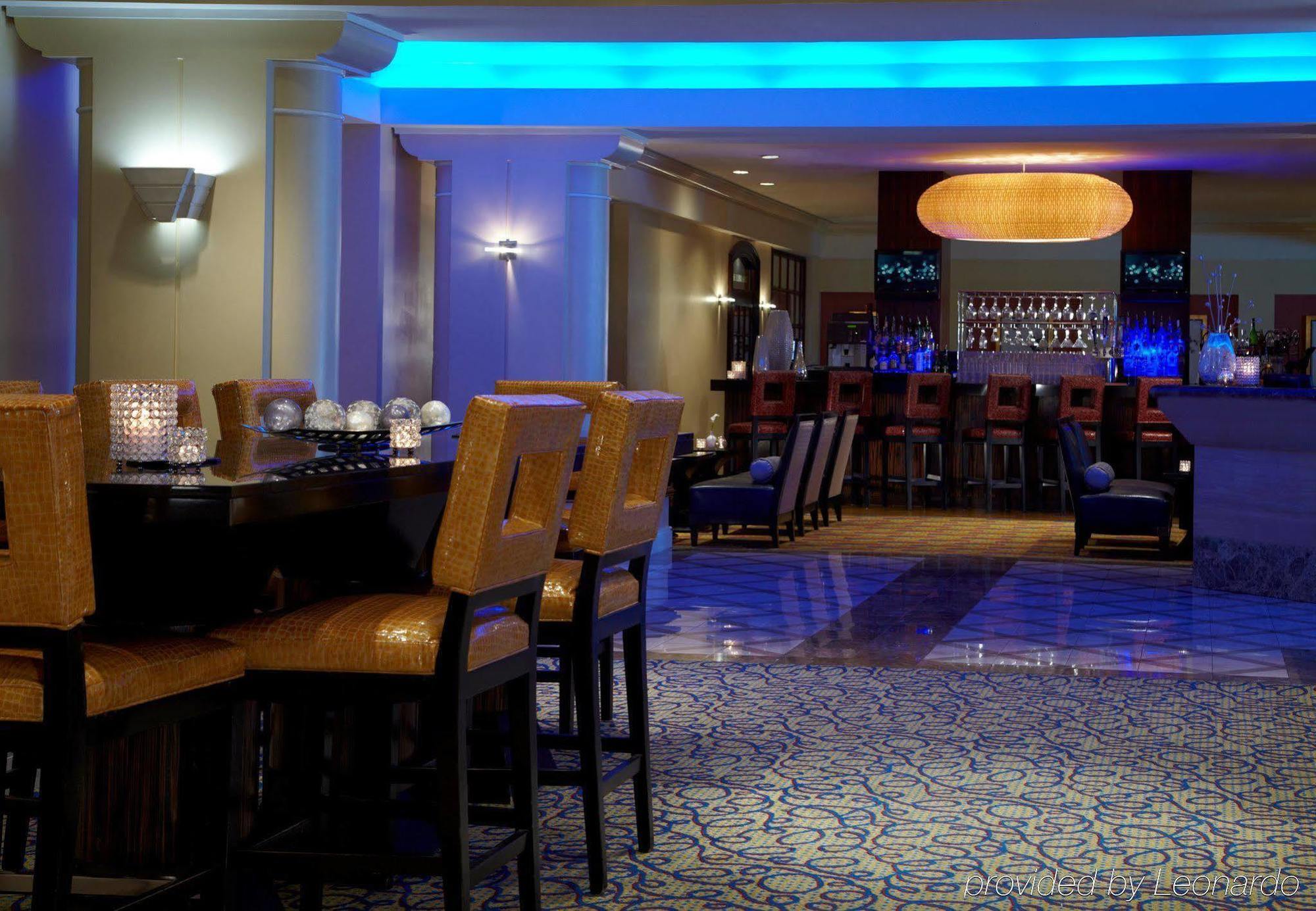 Renaissance Los Angeles Airport Hotel Bagian luar foto